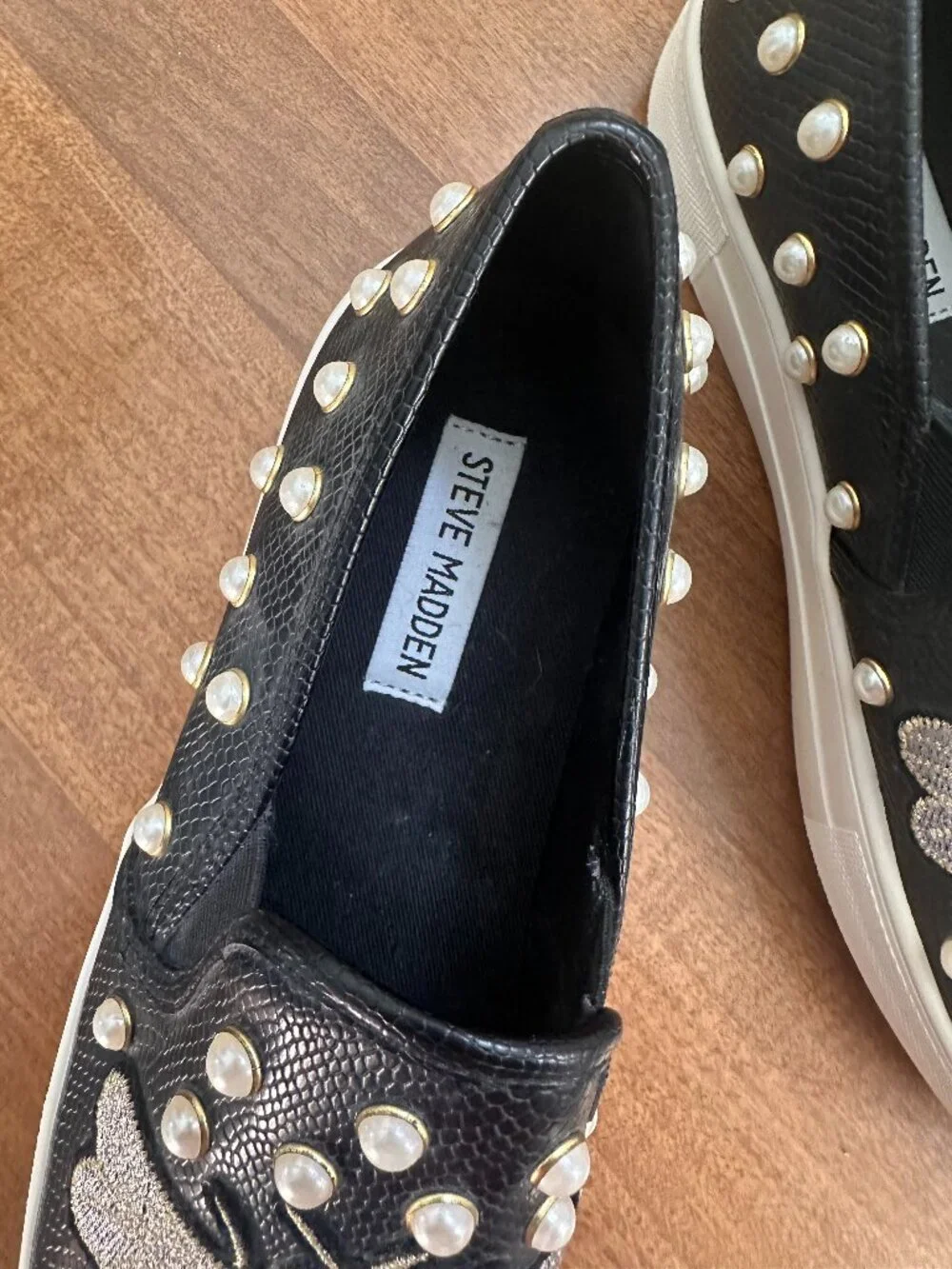 Steve Madden Bee Pearl Embellished Slip-On Sneakers Black